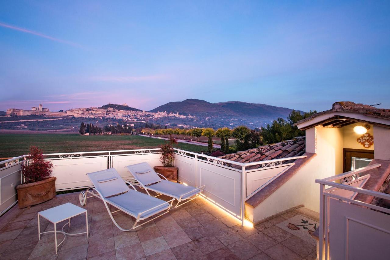 Unica Assisi Agri-Charming House Bed & Breakfast Exterior foto