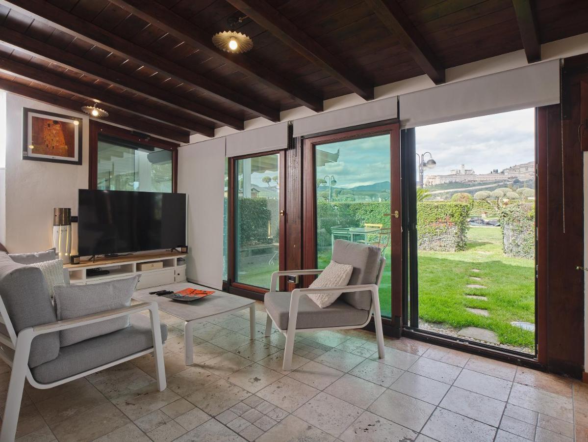 Unica Assisi Agri-Charming House Bed & Breakfast Exterior foto