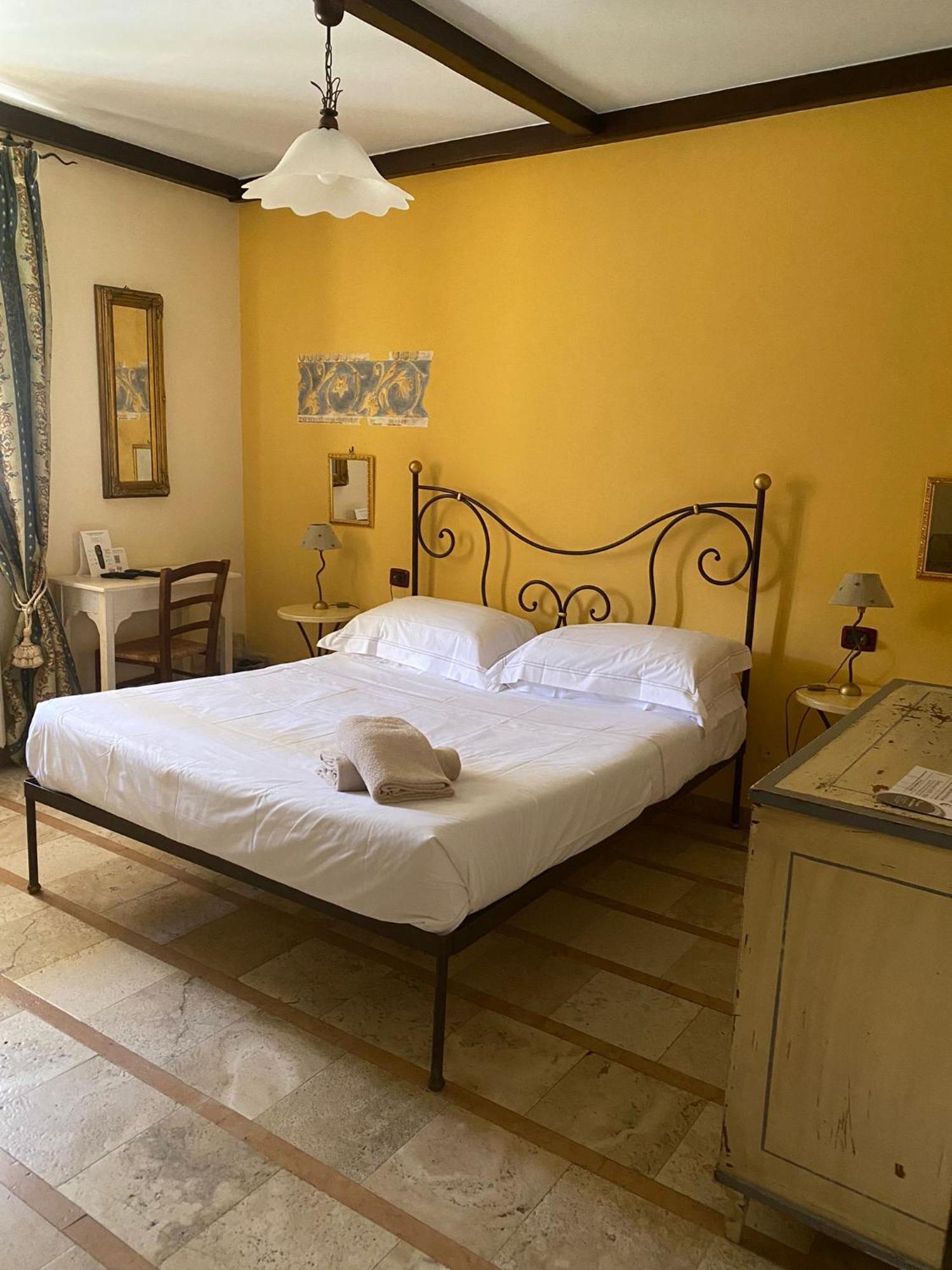 Unica Assisi Agri-Charming House Bed & Breakfast Exterior foto