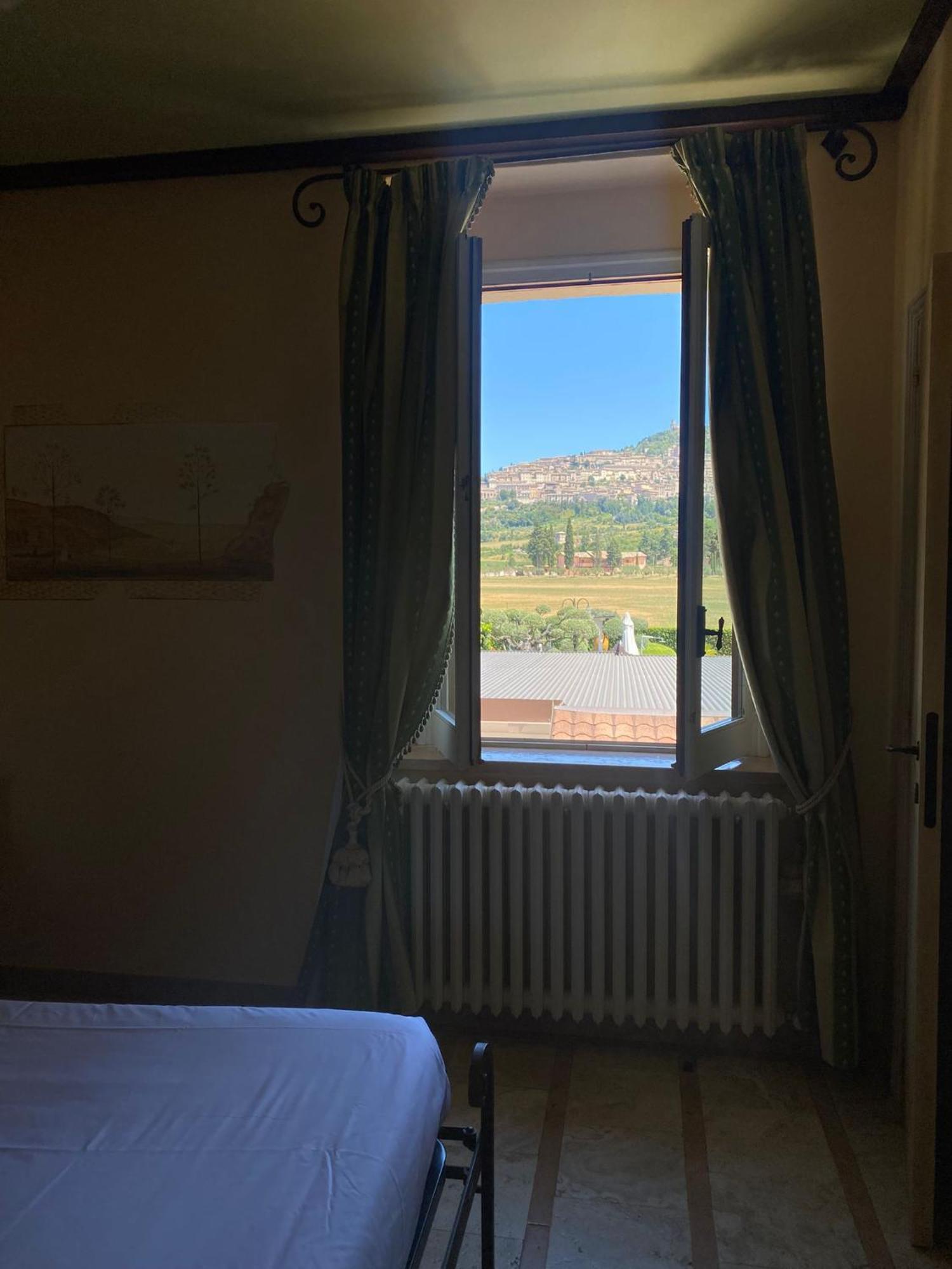 Unica Assisi Agri-Charming House Bed & Breakfast Exterior foto