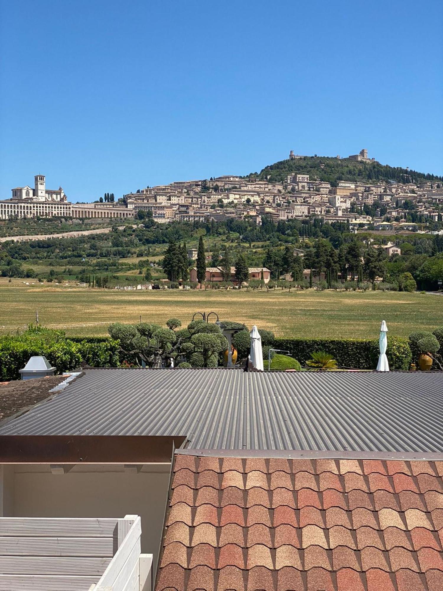 Unica Assisi Agri-Charming House Bed & Breakfast Exterior foto