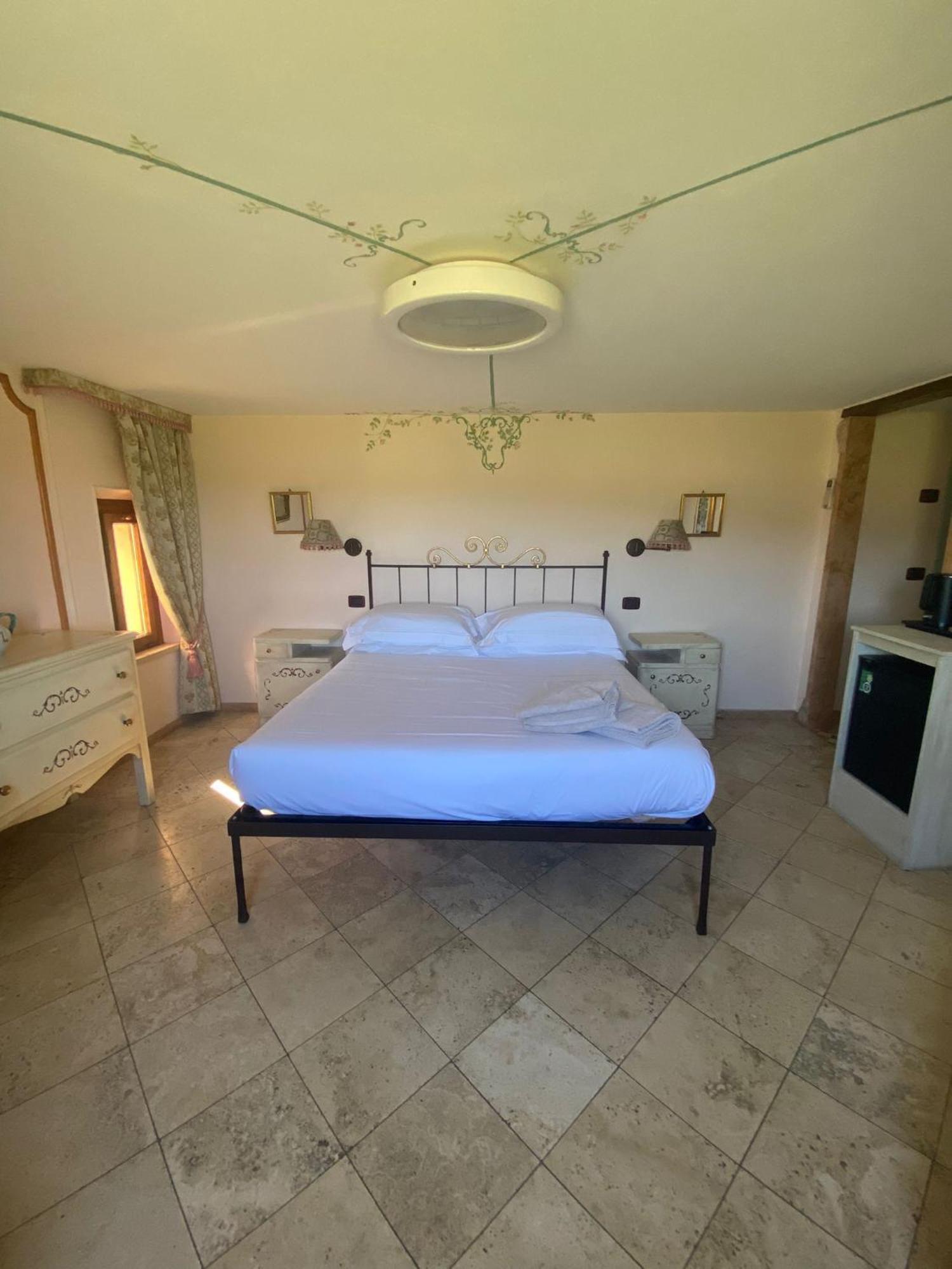 Unica Assisi Agri-Charming House Bed & Breakfast Exterior foto